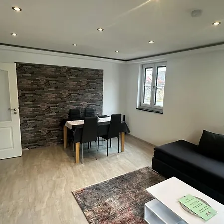 Mentes Apartment